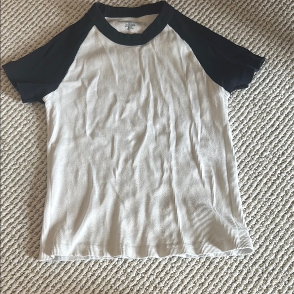Brandy Melville Black and White Raglan Tee - Picture 1 of 1